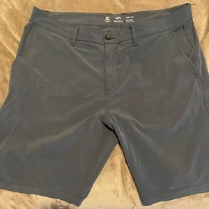 Men’s grey RVCA hybrid shorts in size 38.